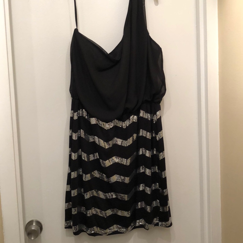 One shoulder sequined mini